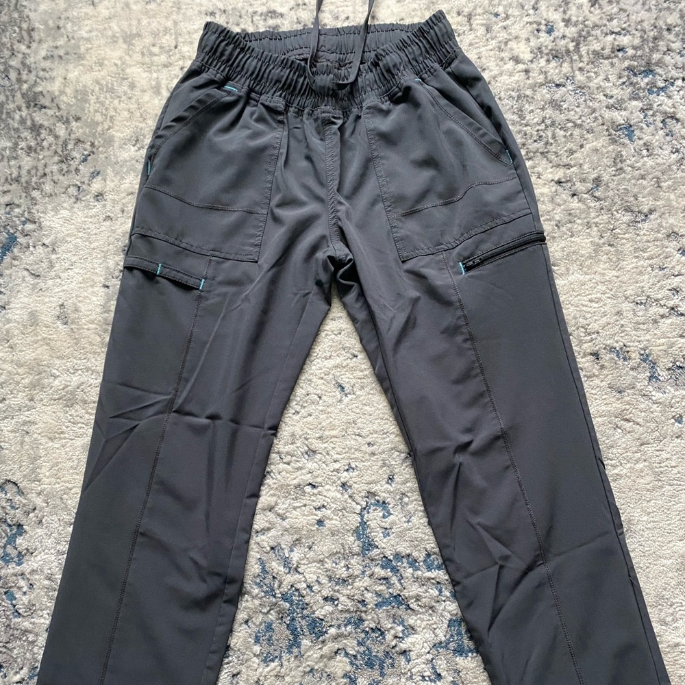 Scrub pants